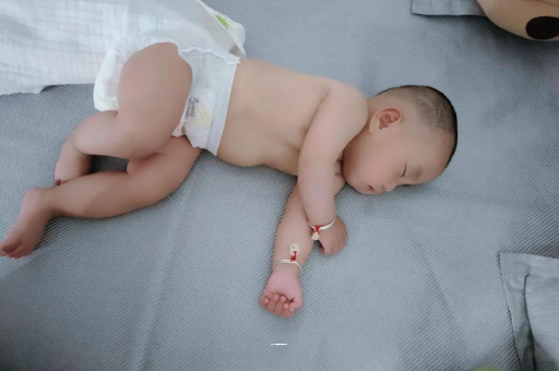 中山孕妇显怀早的原因